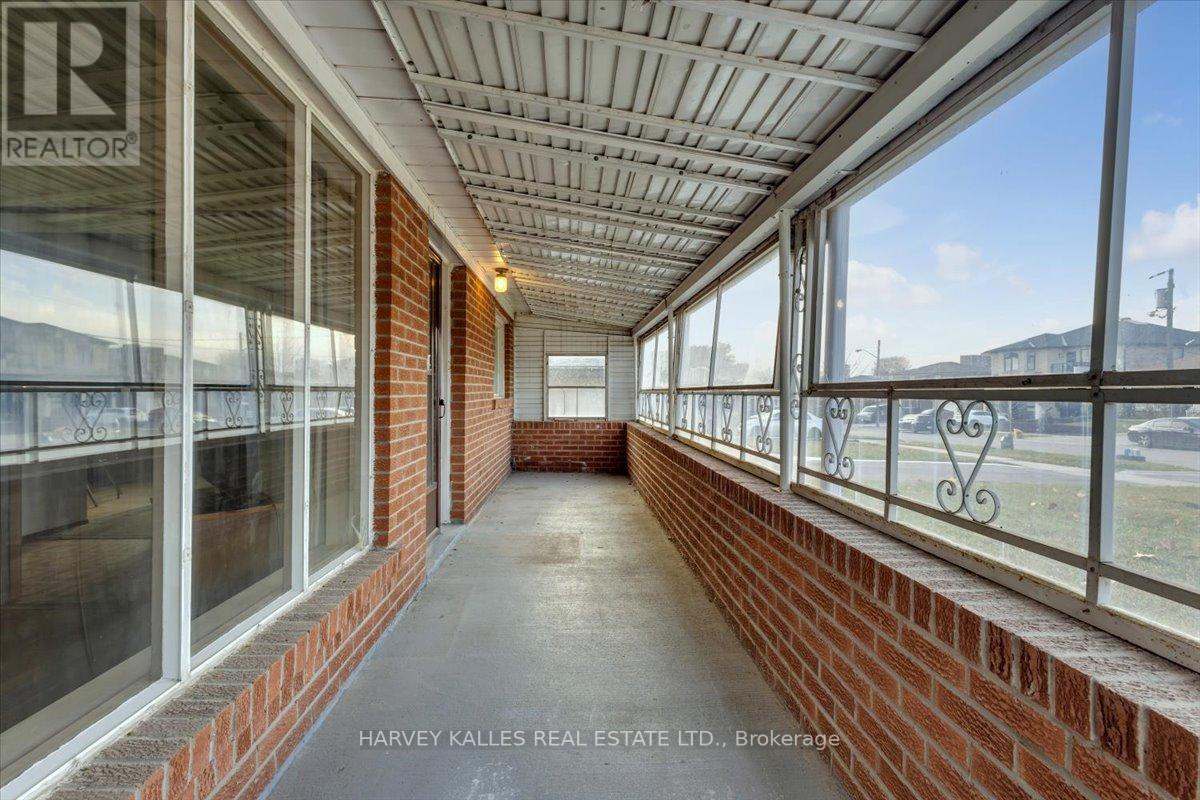 31 MADRON CRES