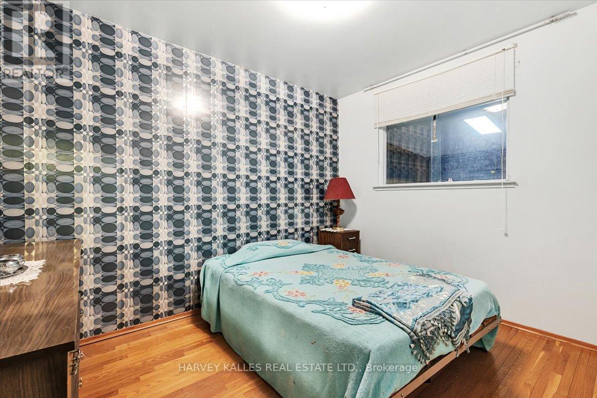 31 MADRON CRES