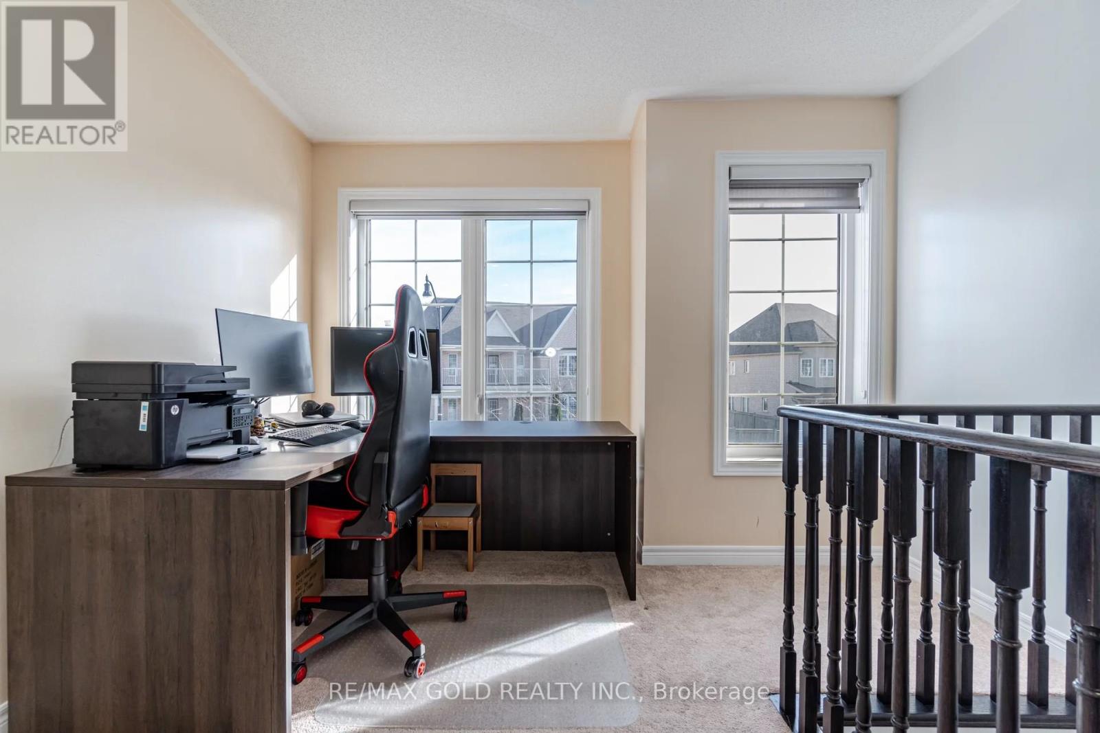 107 BANBRIDGE CRES
