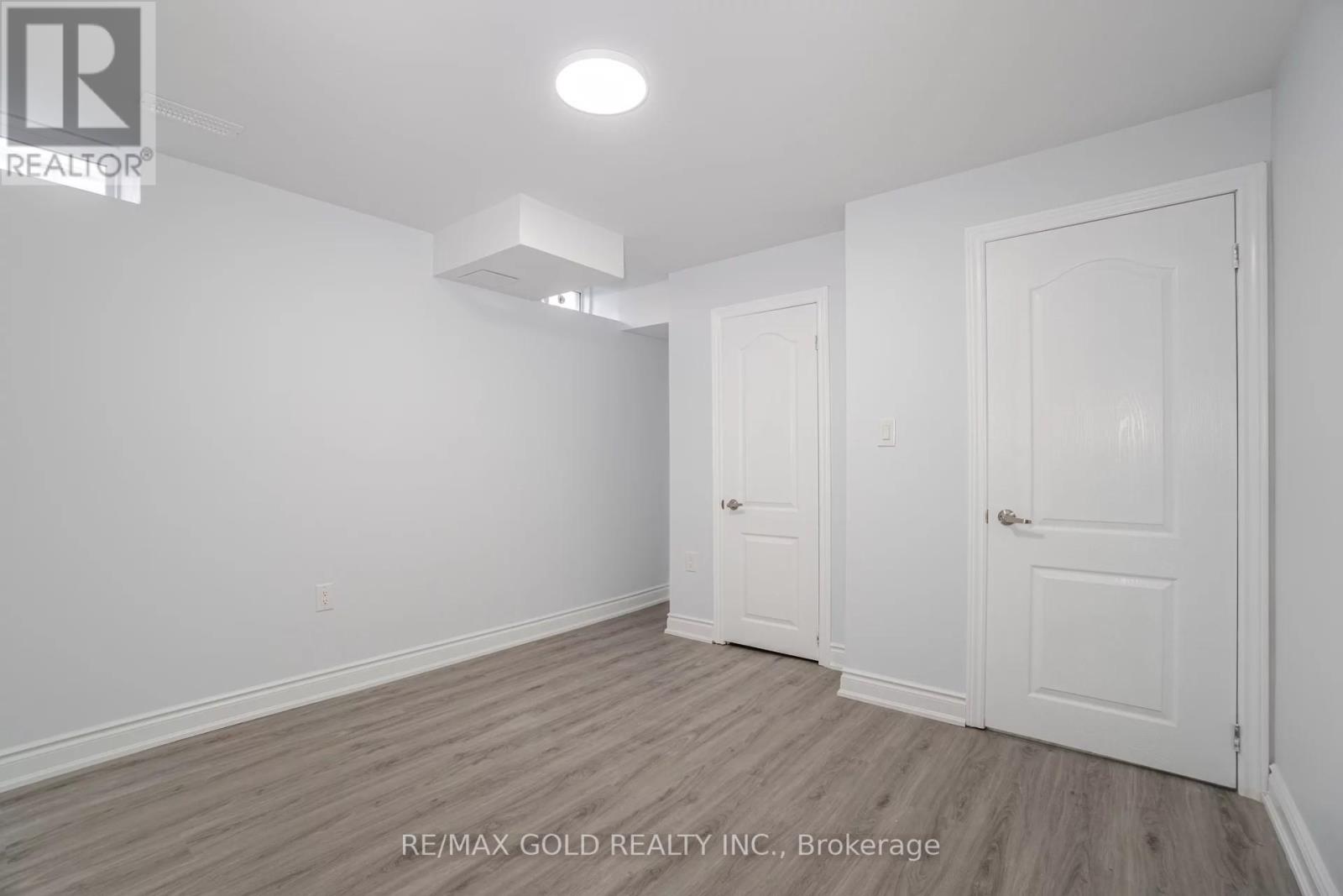 107 BANBRIDGE CRES