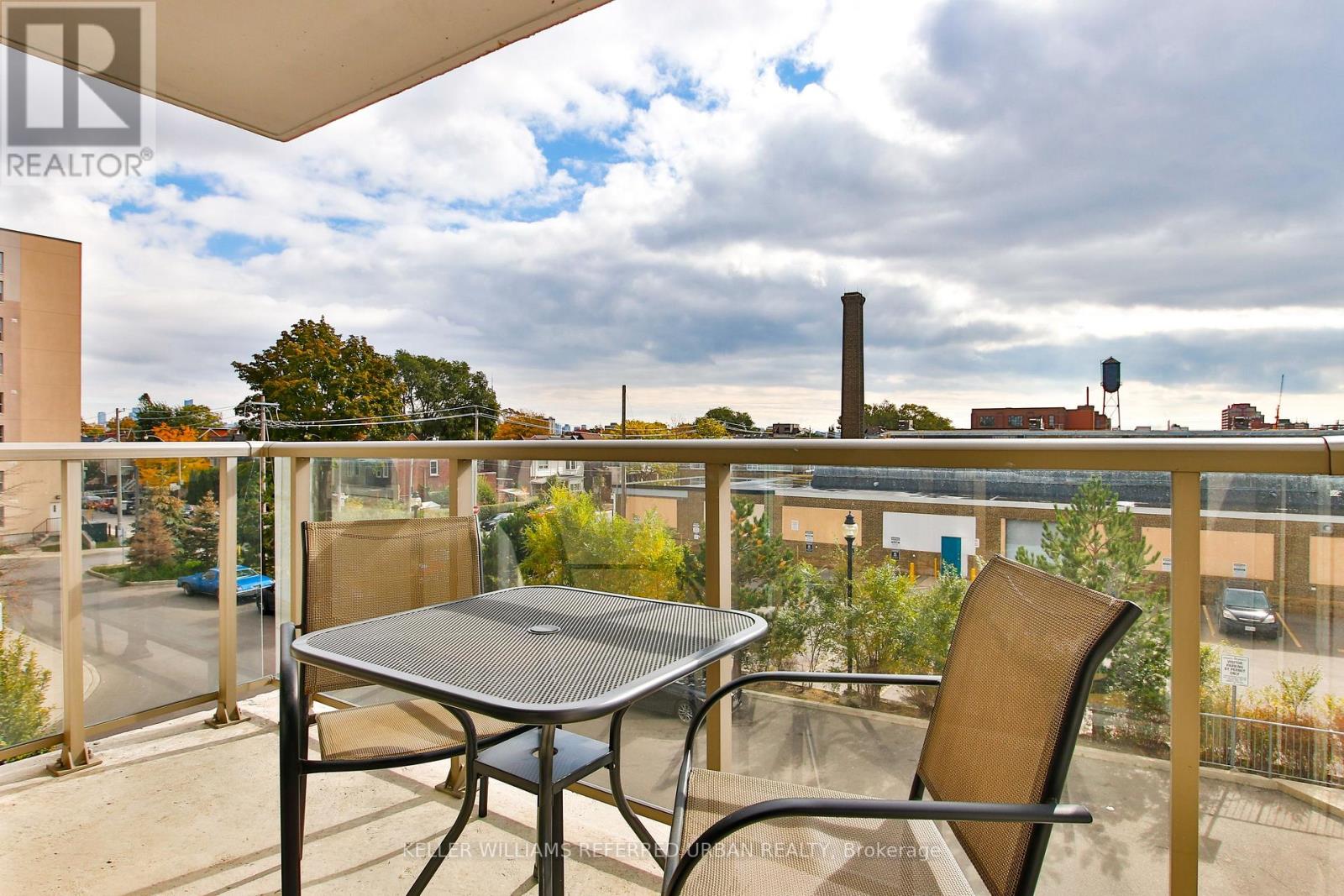#206 -812 LANSDOWNE AVE, #206