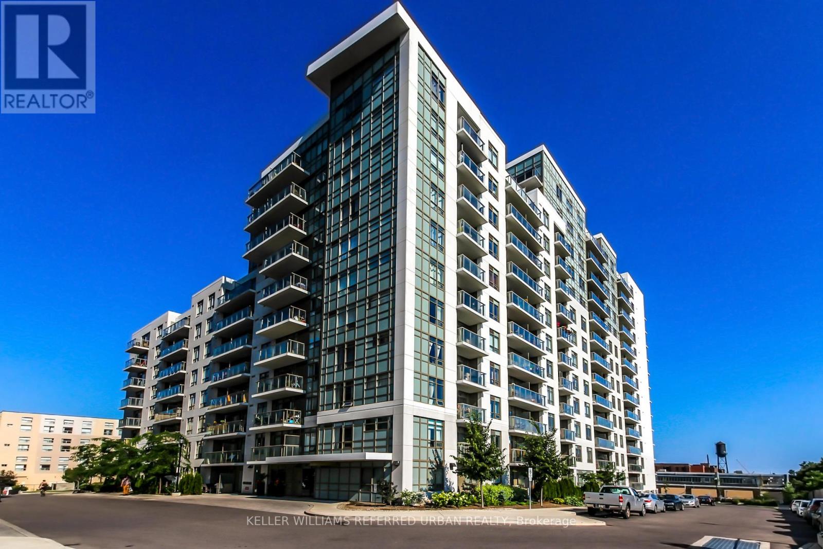 #206 -812 LANSDOWNE AVE, #206