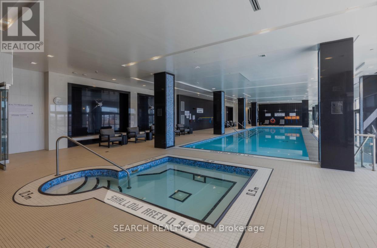 #809 -15 ZORRA ST, #809