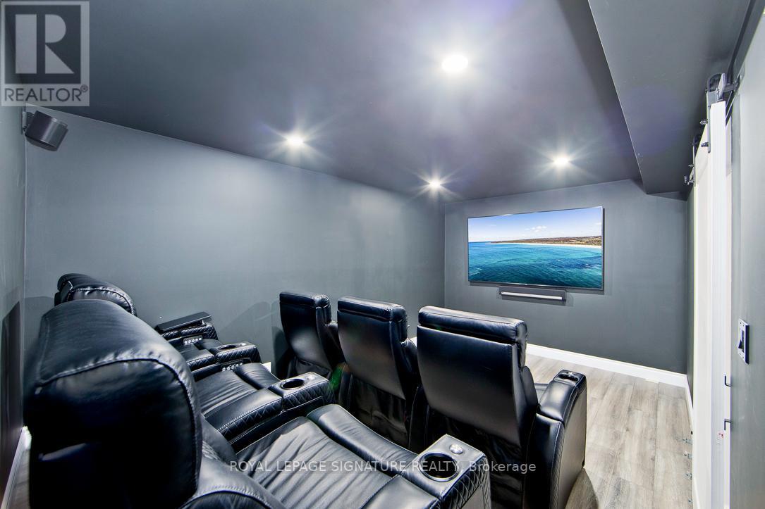 450 SAVILLE CRES