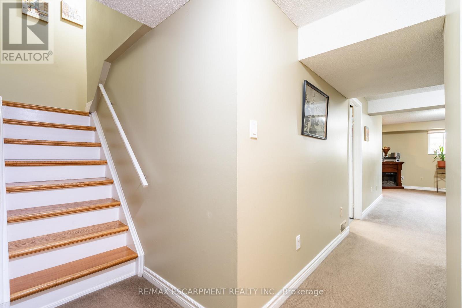 4598 BAY VILLA AVE