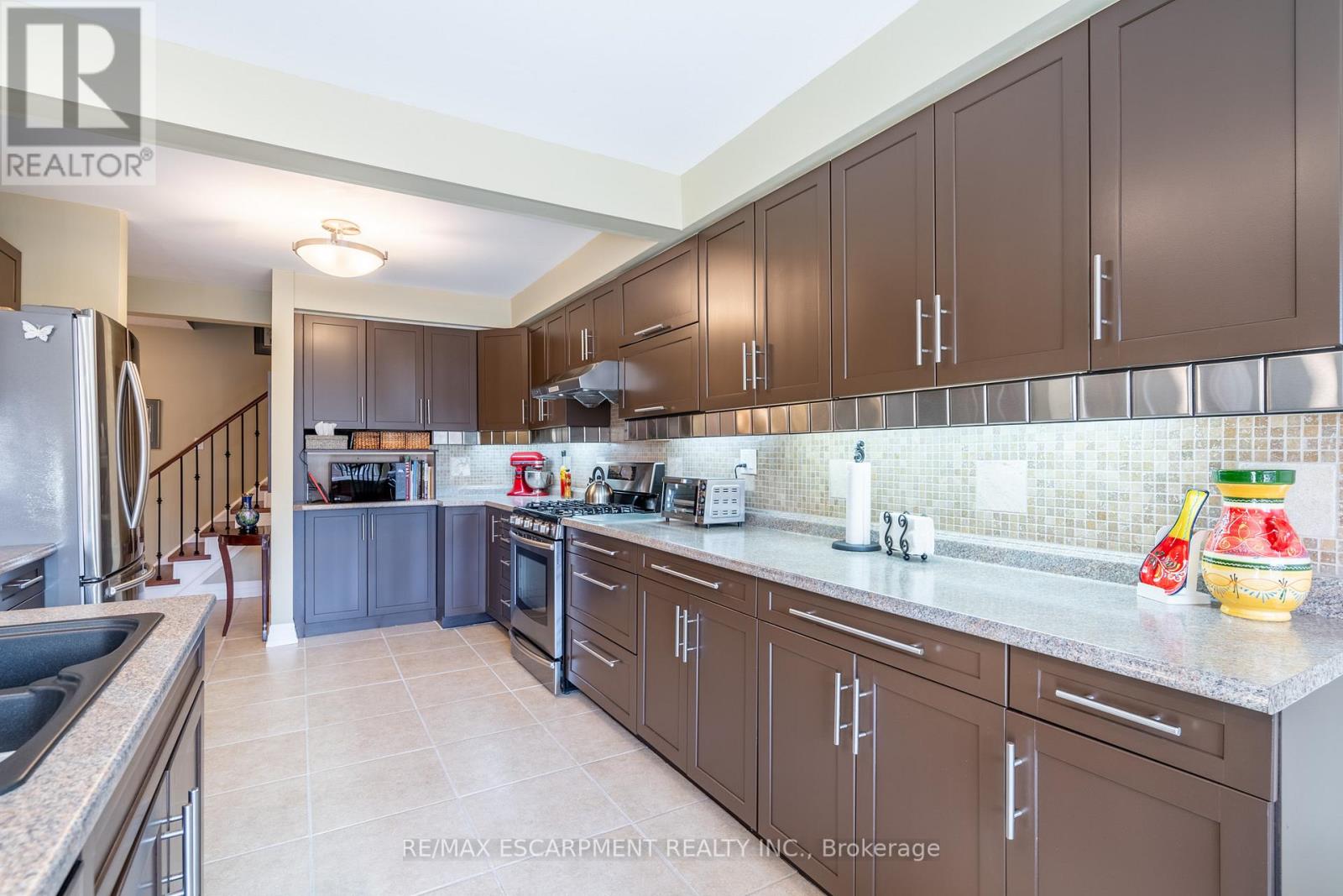 4598 BAY VILLA AVE