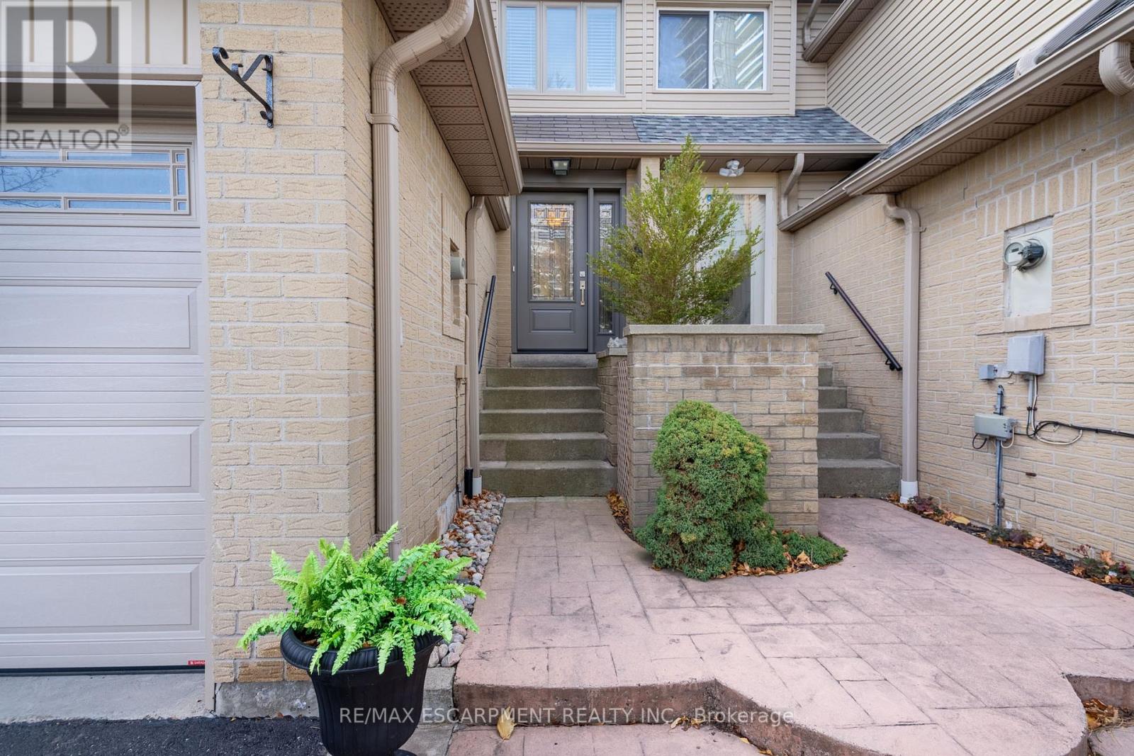 4598 BAY VILLA AVE