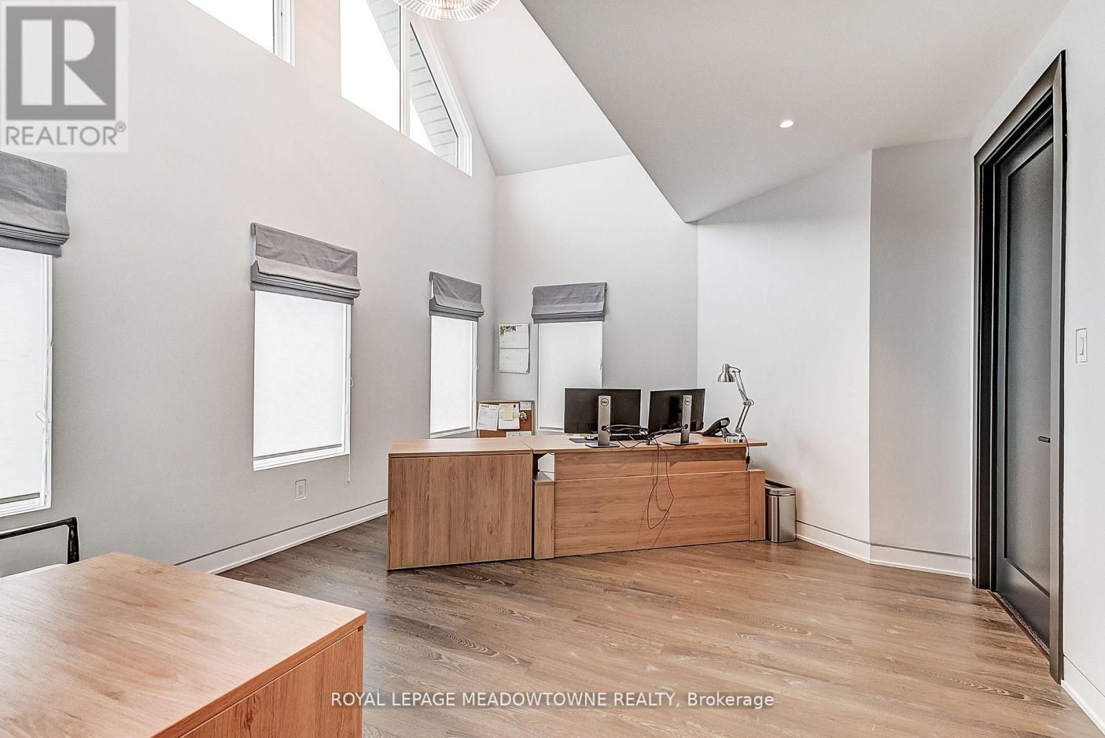 #3-201 -7145 WEST CREDIT AVE, #3-201