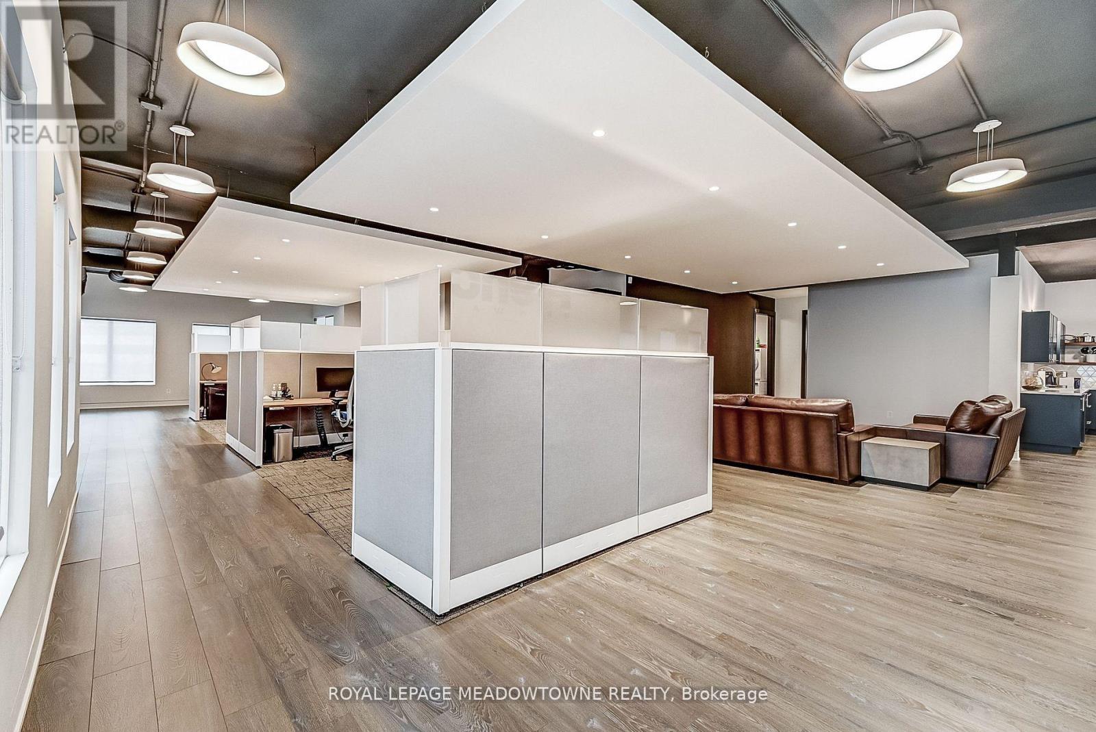 #3-201 -7145 WEST CREDIT AVE, #3-201
