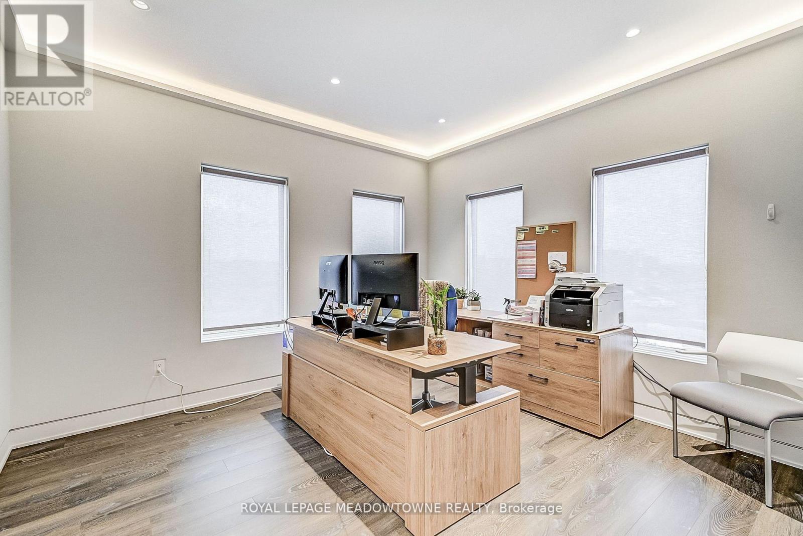 #3-201 -7145 WEST CREDIT AVE, #3-201