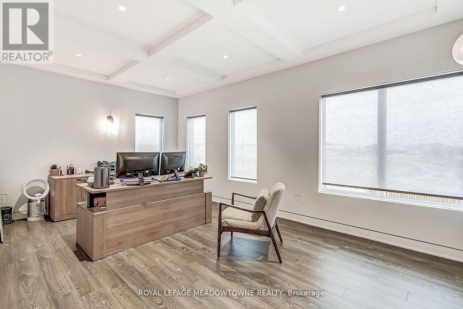 #3-201 -7145 WEST CREDIT AVE, #3-201