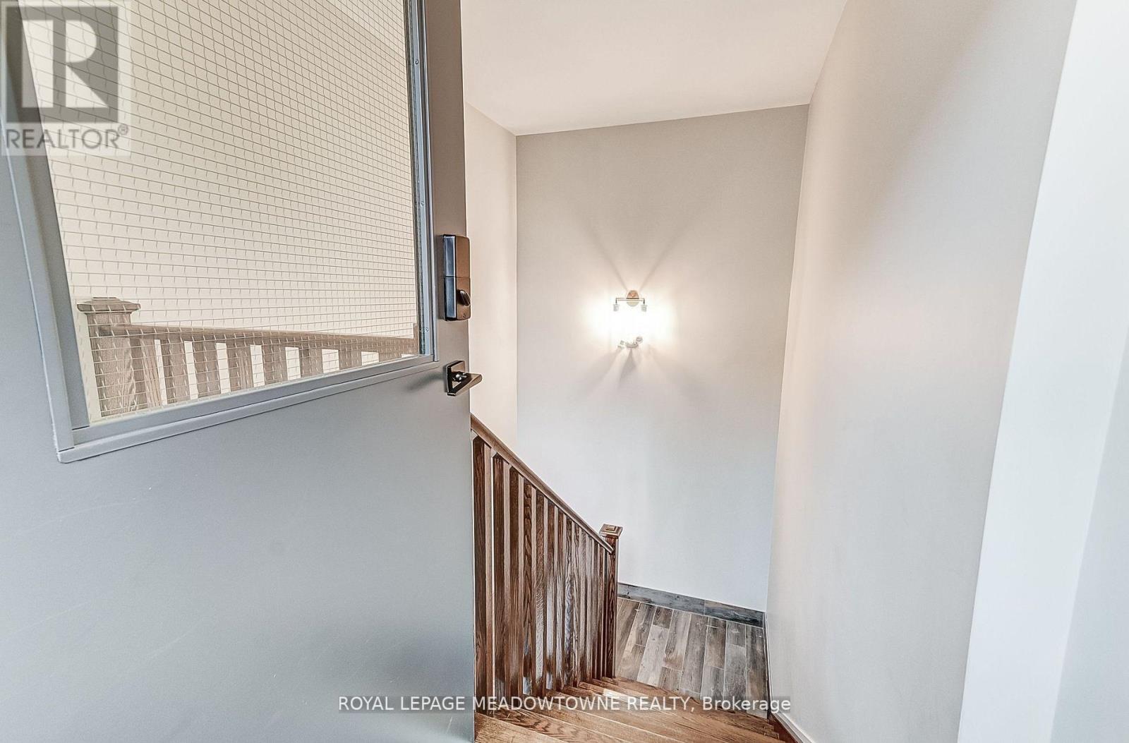 #3-201 -7145 WEST CREDIT AVE, #3-201