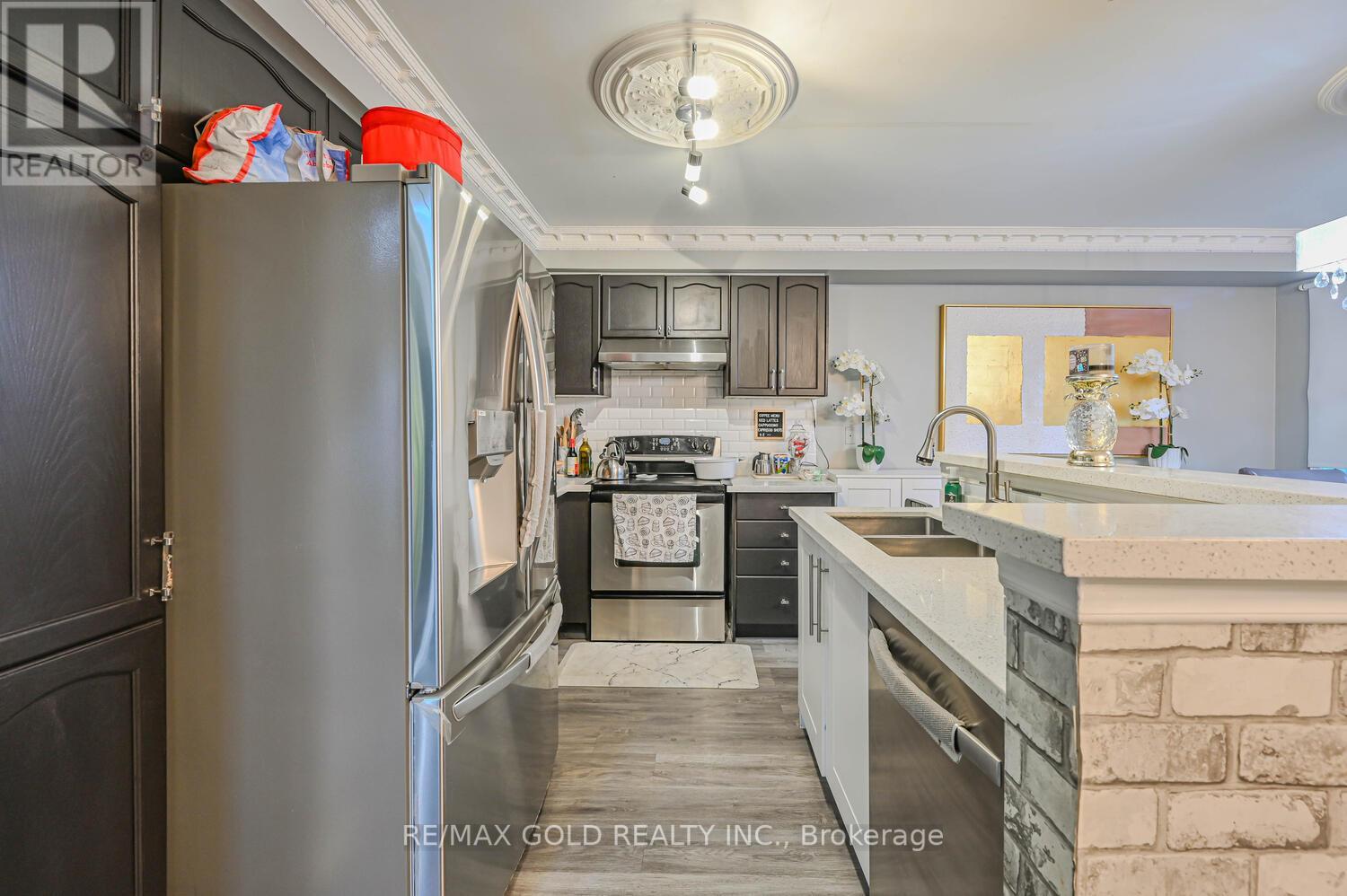 54 TUNDRA SWAN RD
