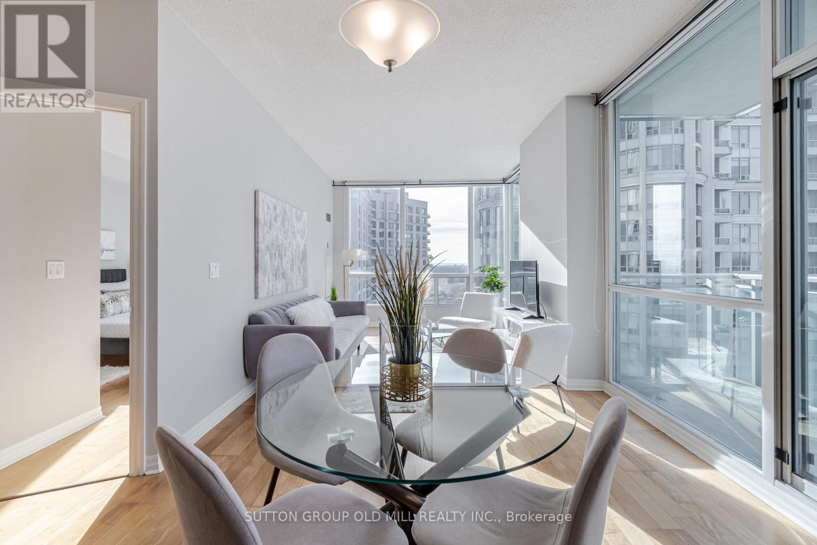 #2409 -3939 DUKE OF YORK BLVD, #2409