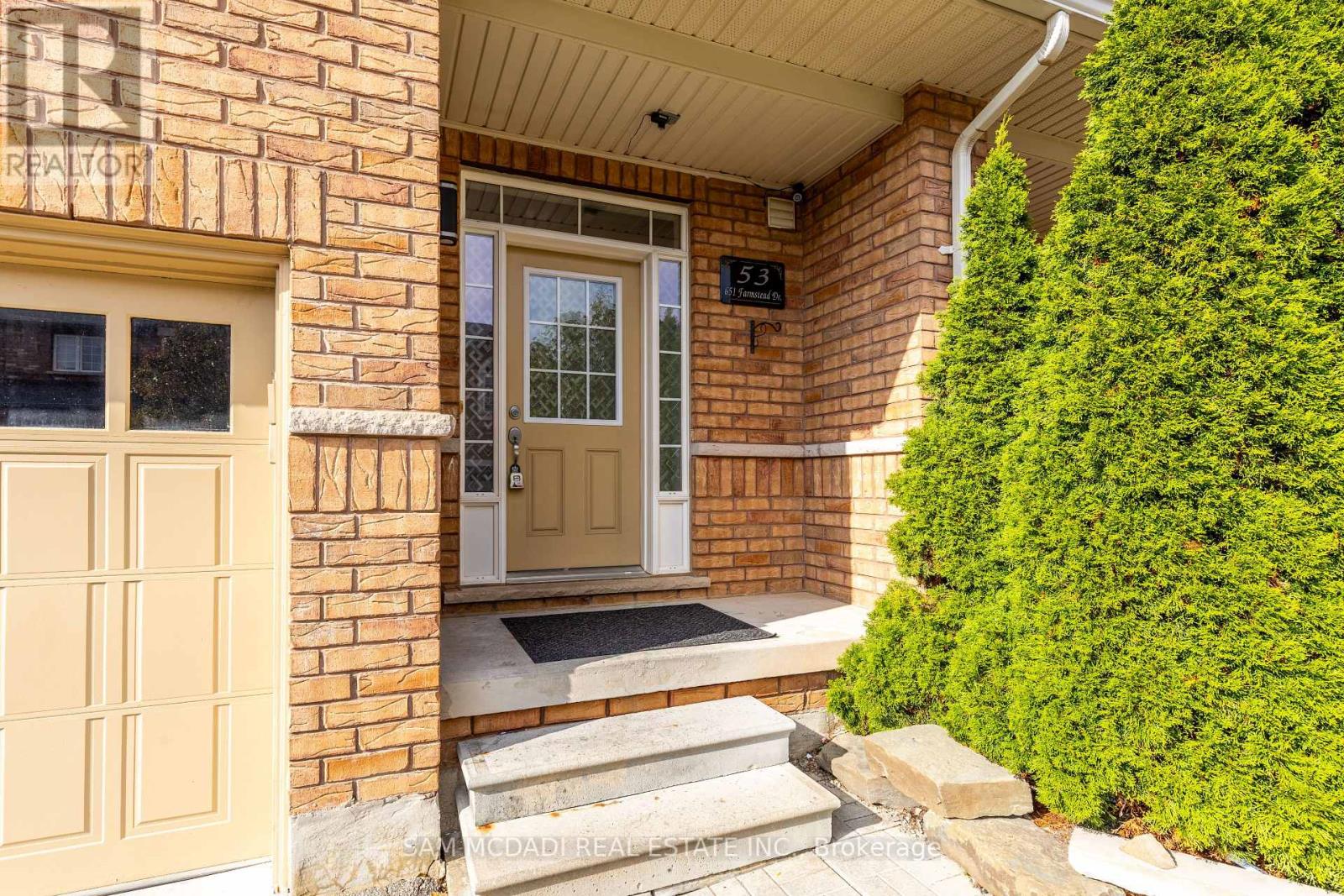 #53 -651 FARMSTEAD DR, #53