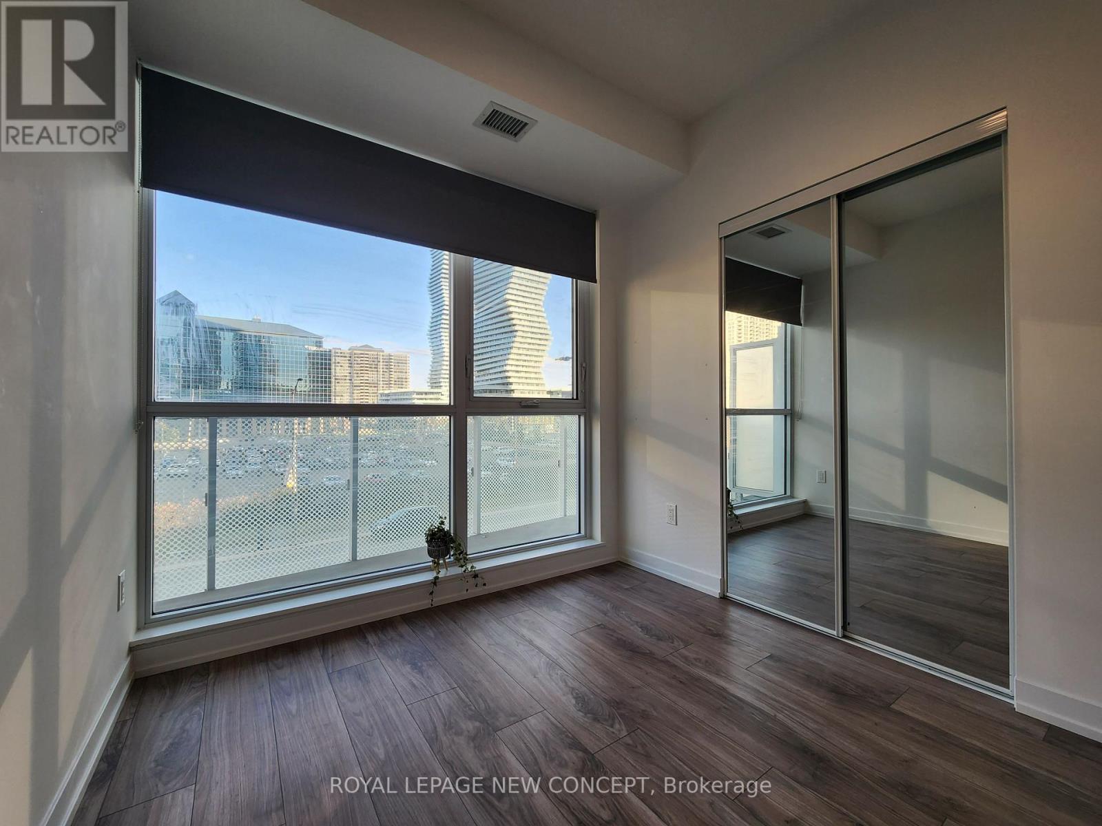 #304 -4065 CONFEDERATION PKWY, #304