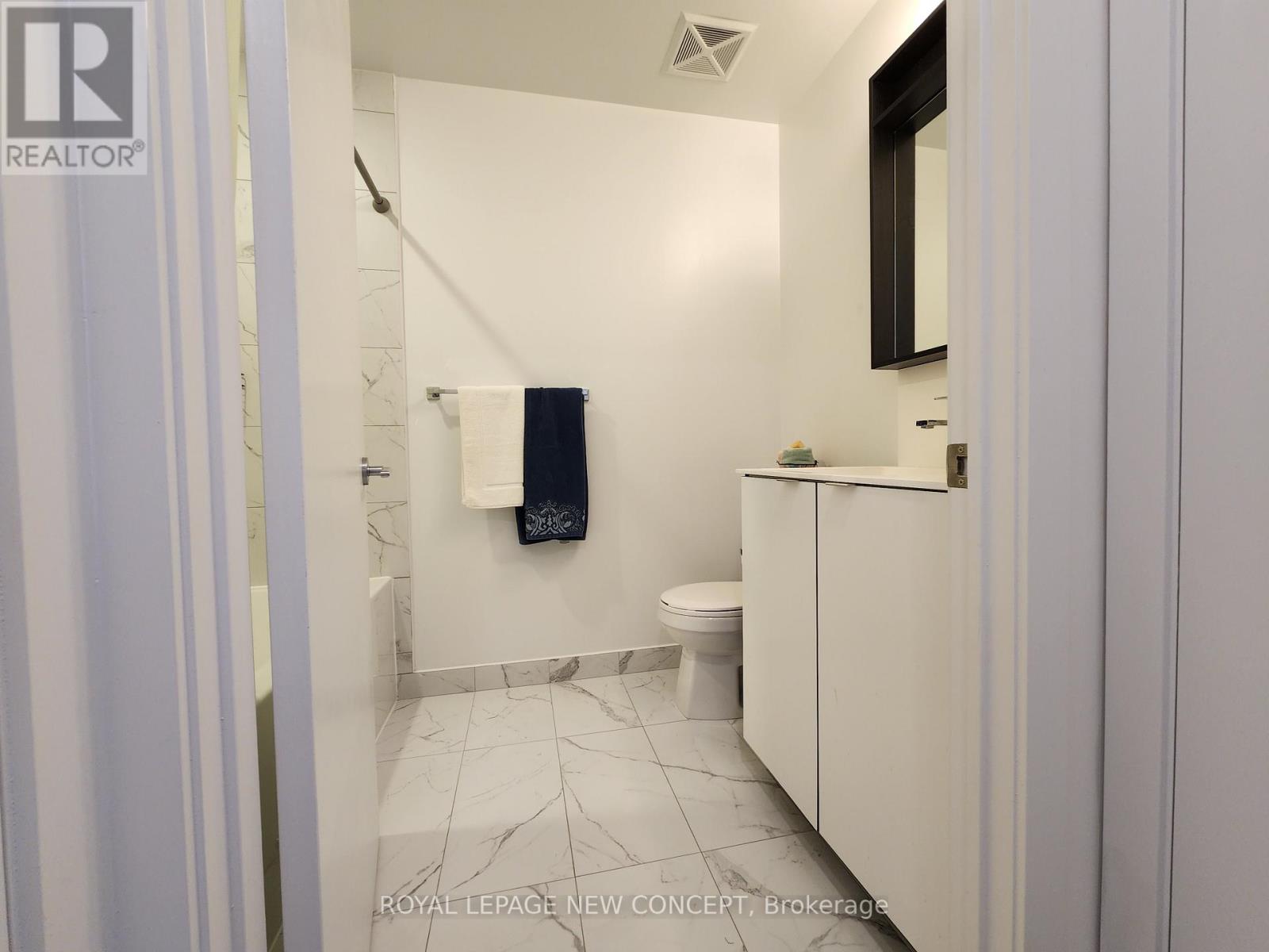 #304 -4065 CONFEDERATION PKWY, #304