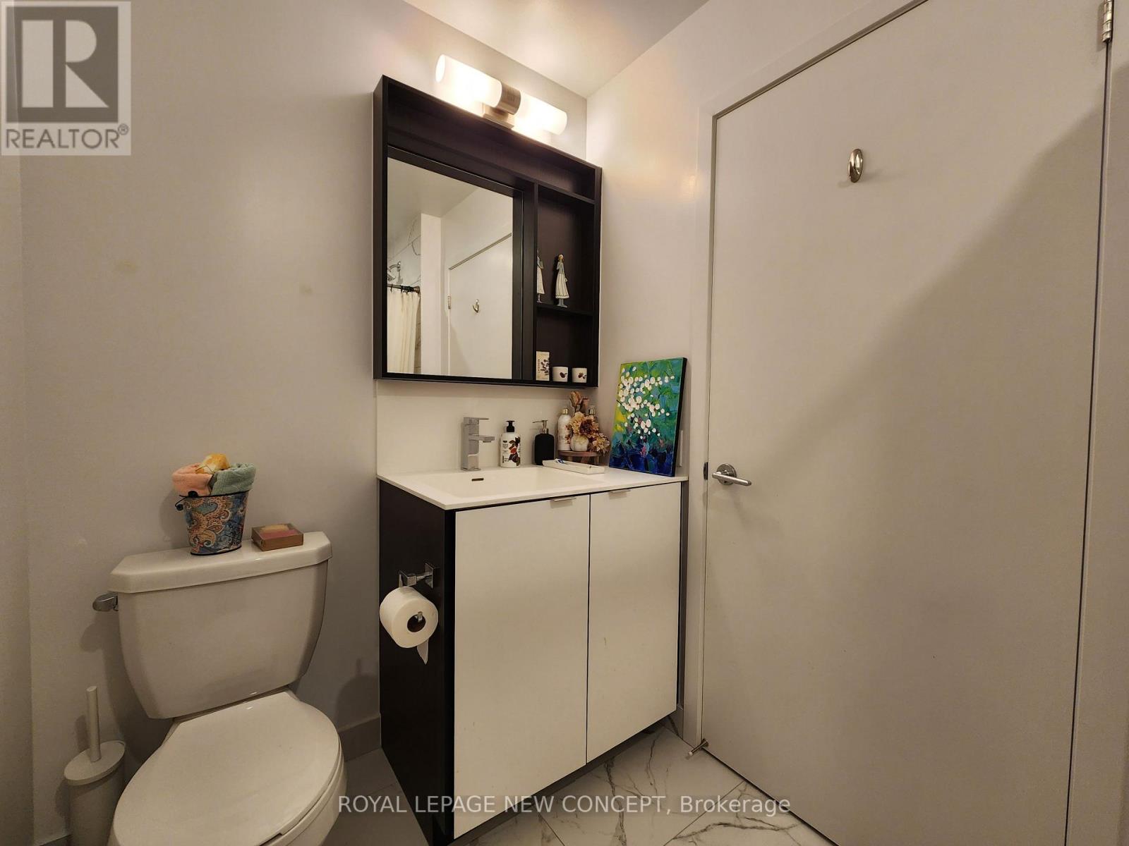 #304 -4065 CONFEDERATION PKWY, #304