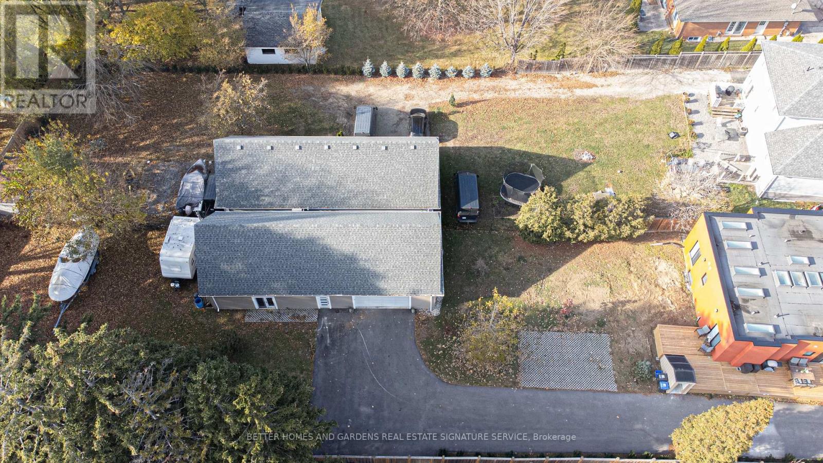 1394 HAIG BLVD