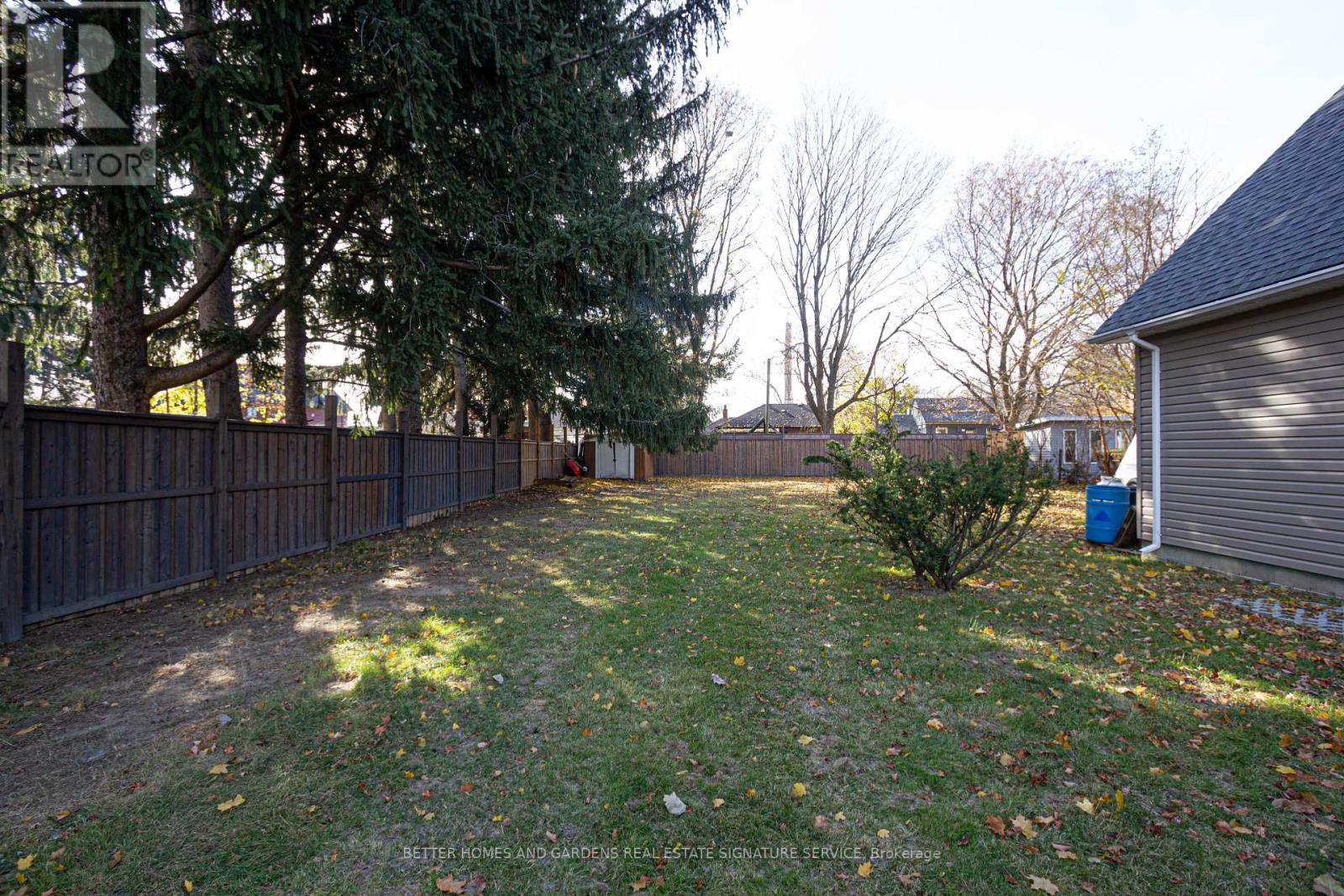 1394 HAIG BLVD