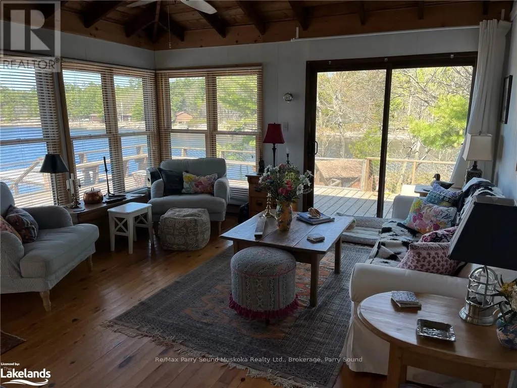 1260 GEORGIAN BAY
