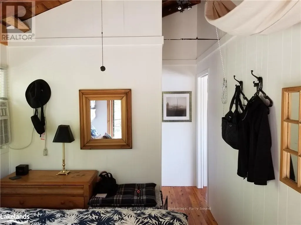 1260 GEORGIAN BAY