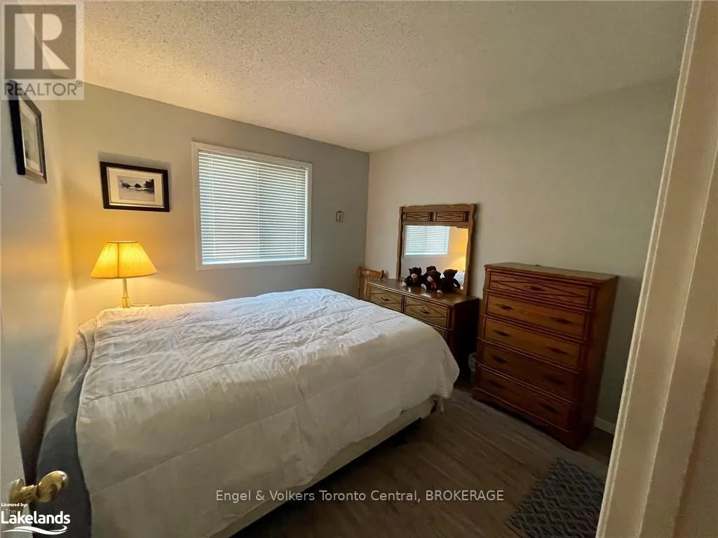 33 CENTENNIAL HEIGHTS COURT