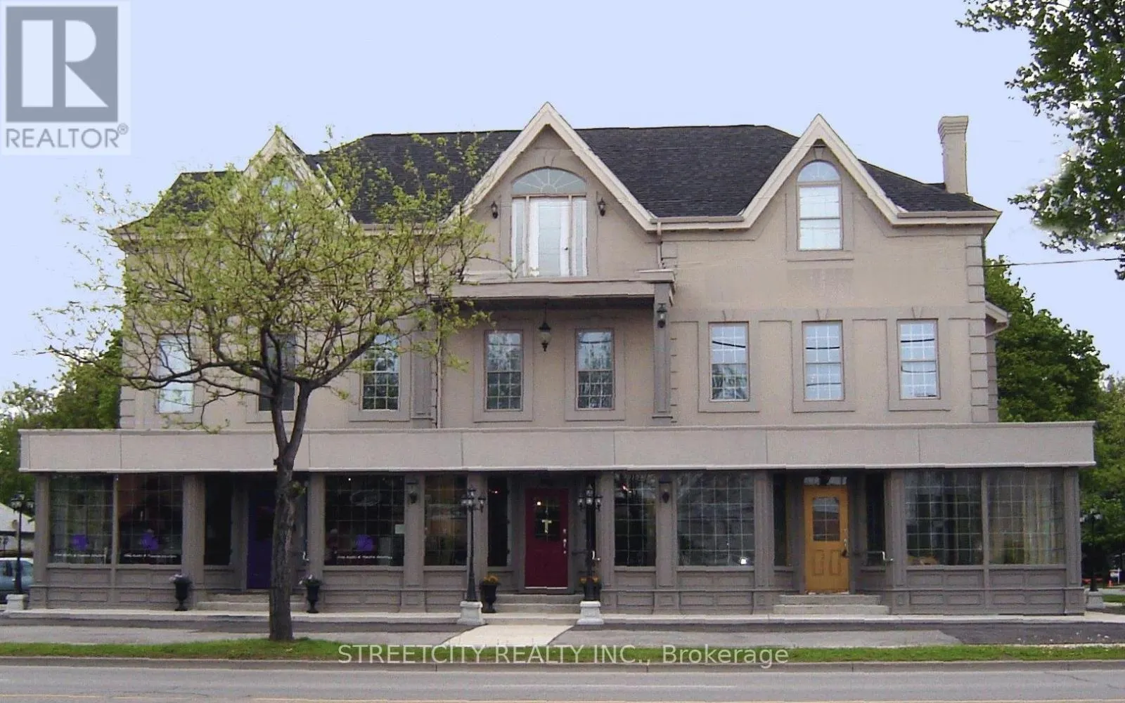 339 HORTON STREET E