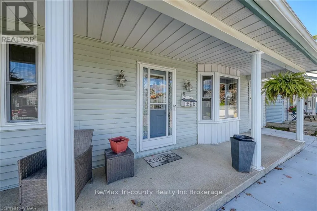 18 WILKINS CRESCENT