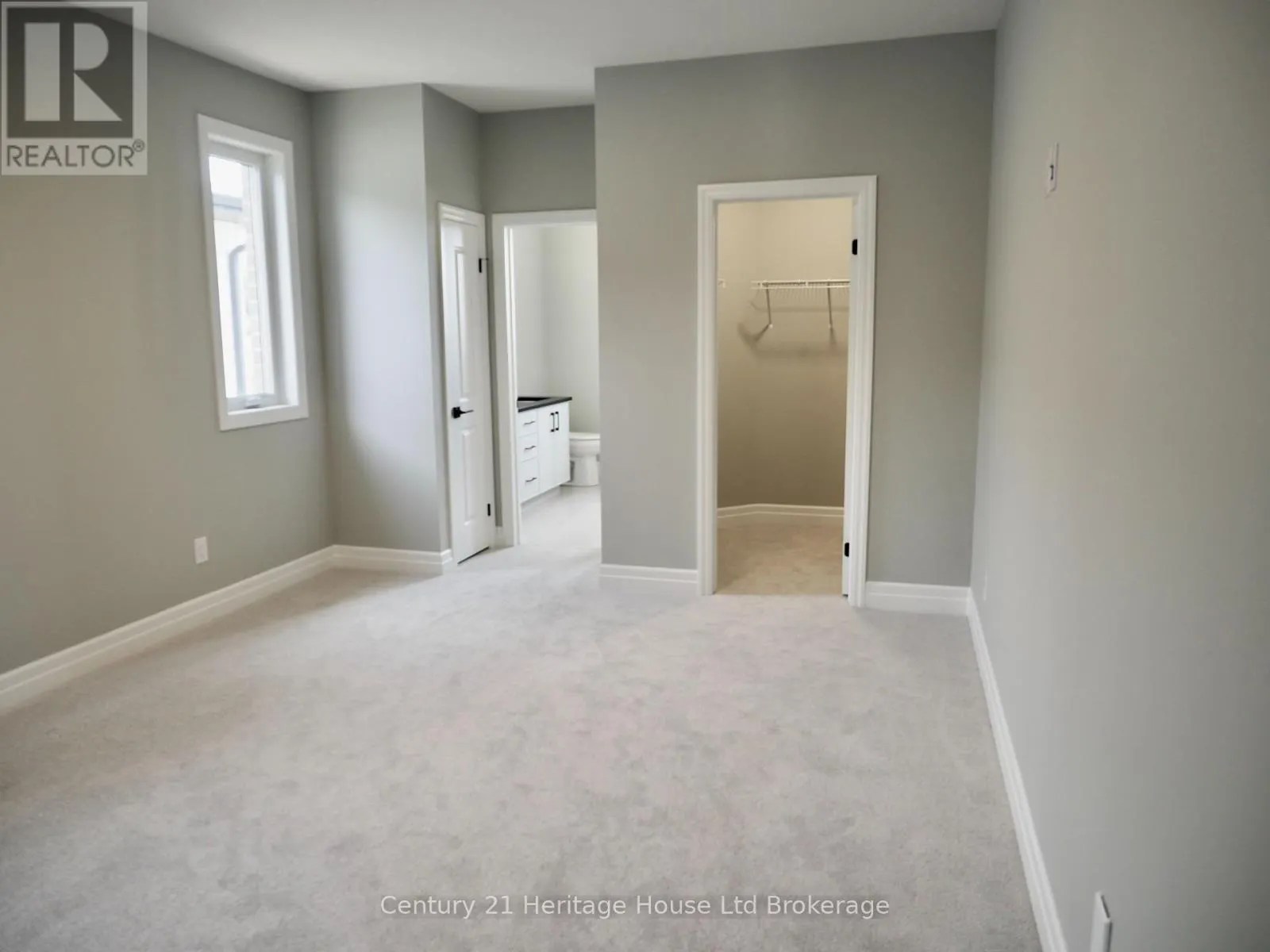 9 SYCAMORE DRIVE