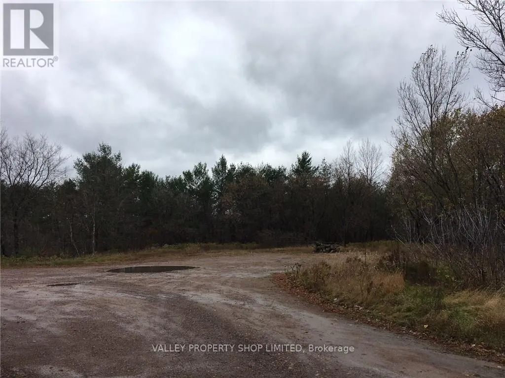 3532 PETAWAWA BOULEVARD