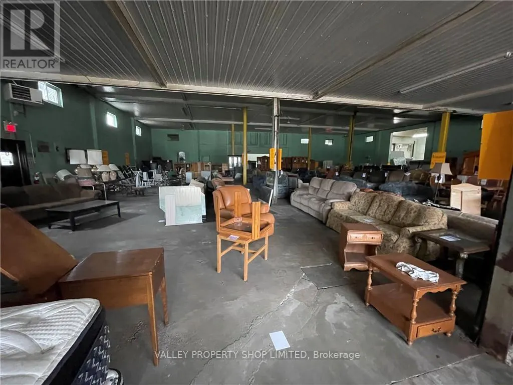 3532 PETAWAWA BOULEVARD