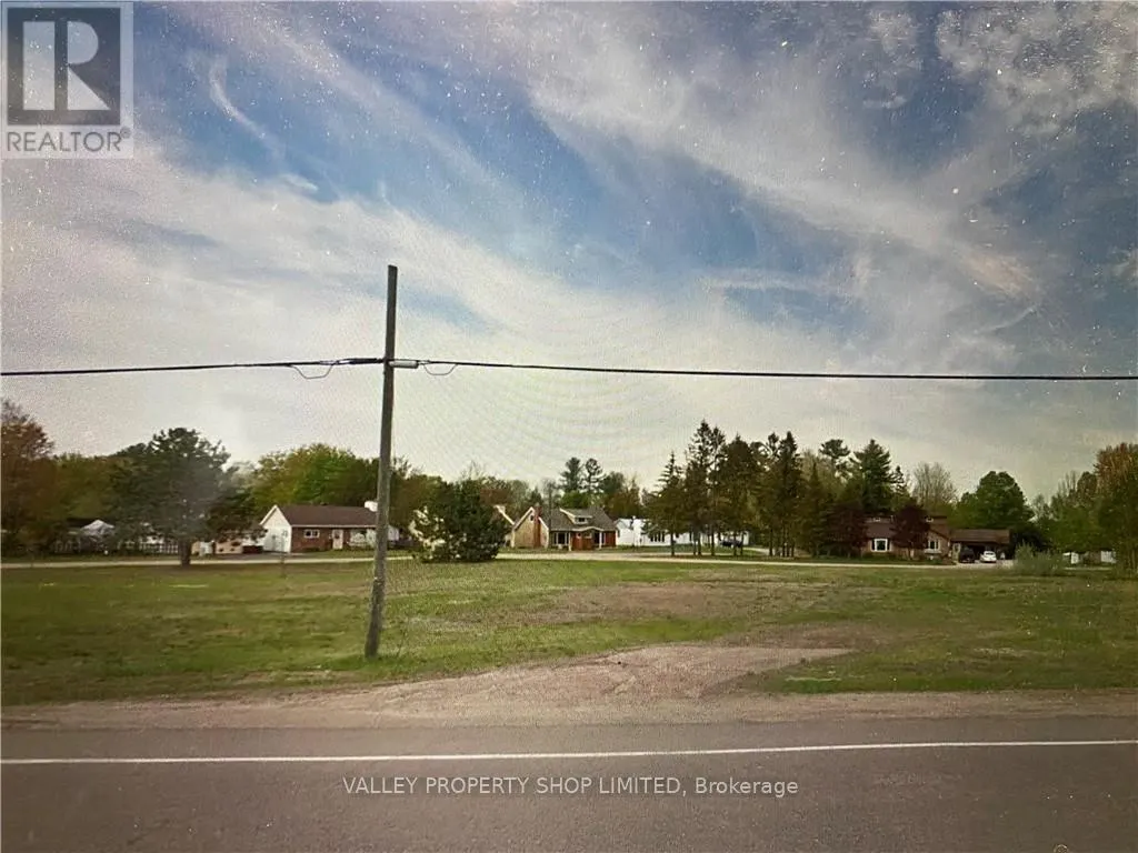 1841 PETAWAWA BOULEVARD