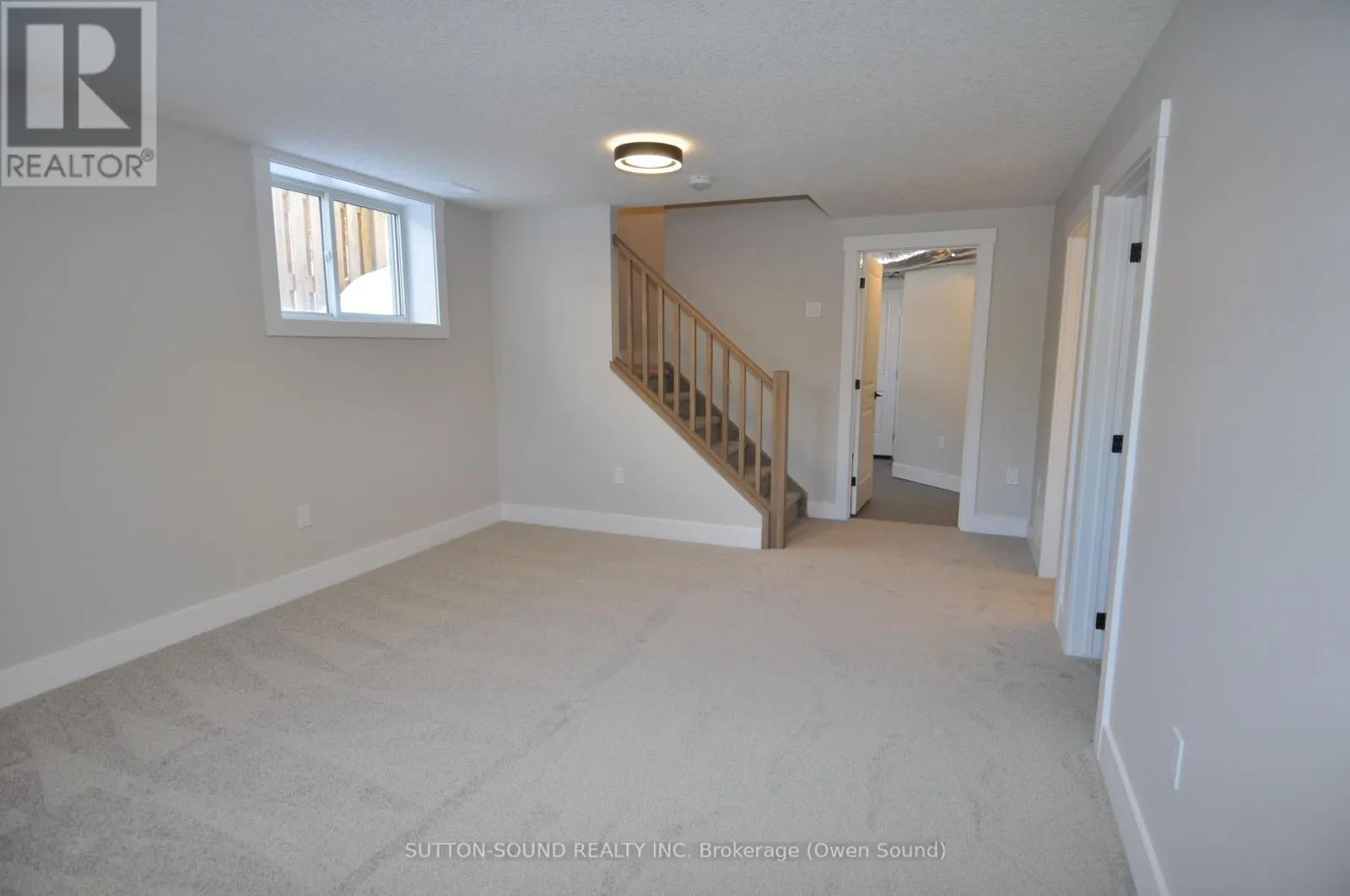 622 8TH STREET W
