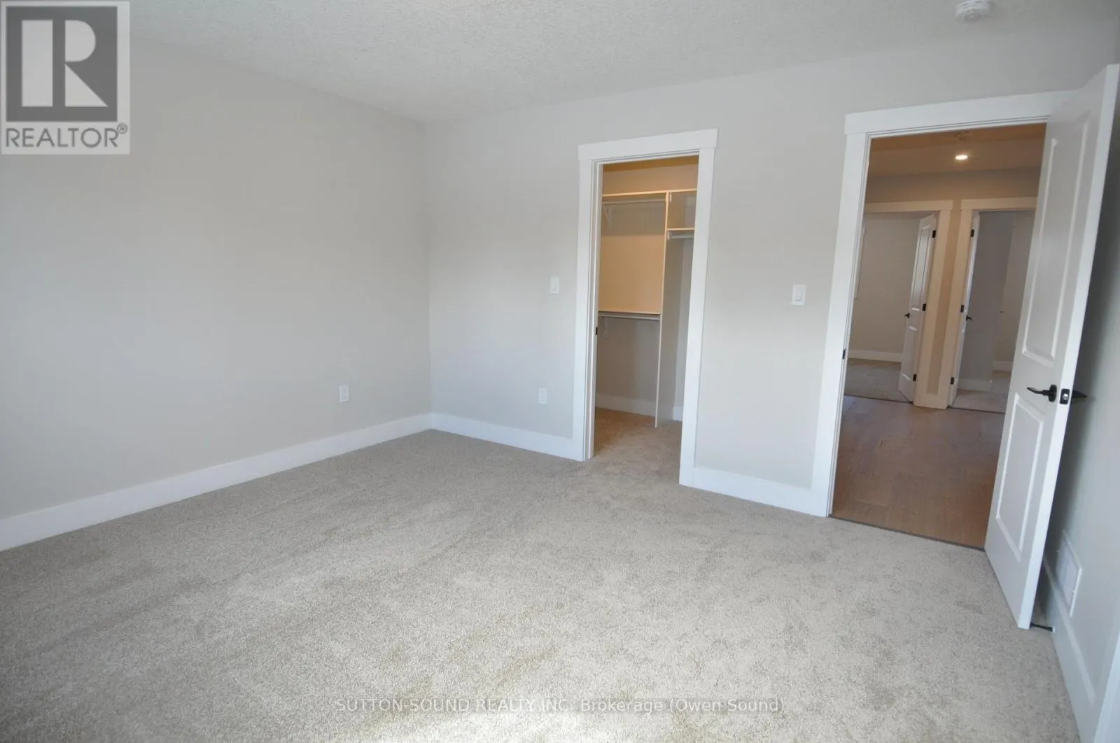 622 8TH STREET W