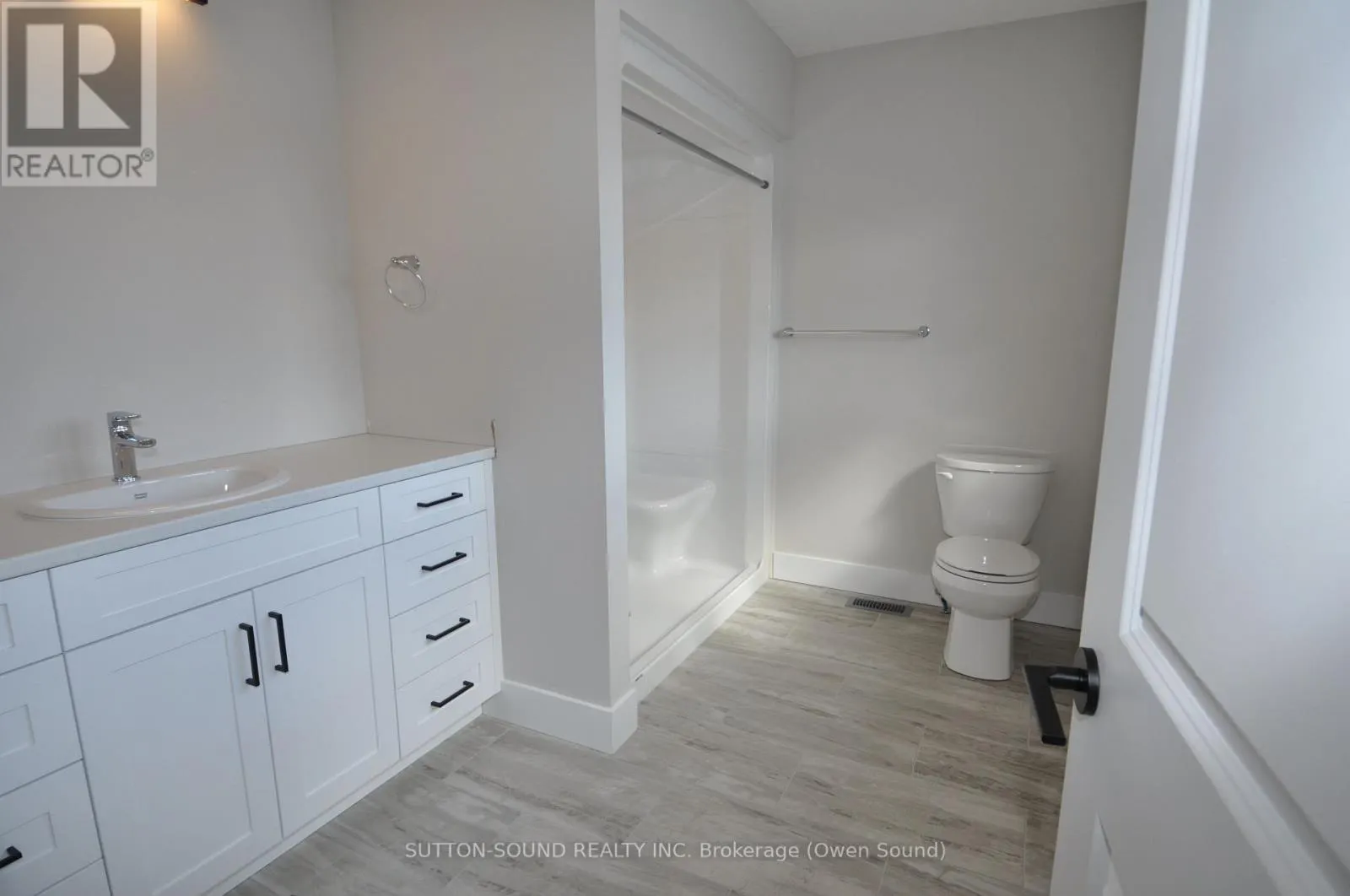 622 8TH STREET W