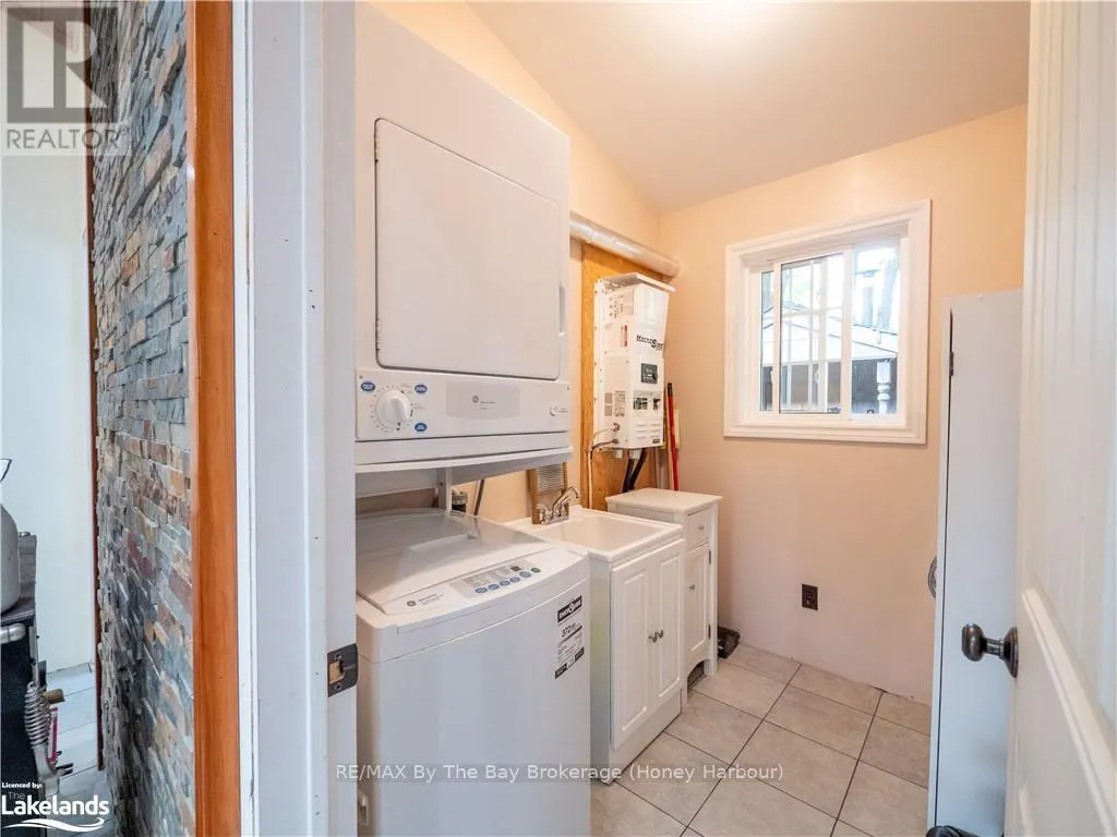 22428 GEORGIAN BAY SHORE