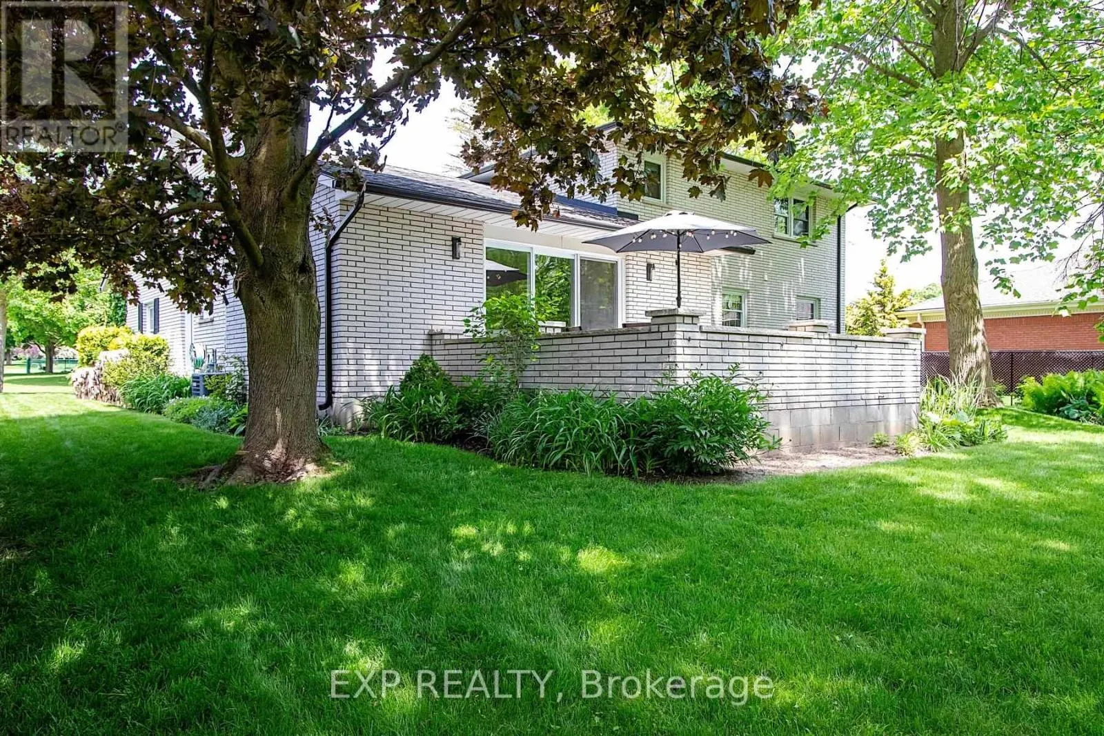 25 DEMEYERE AVENUE