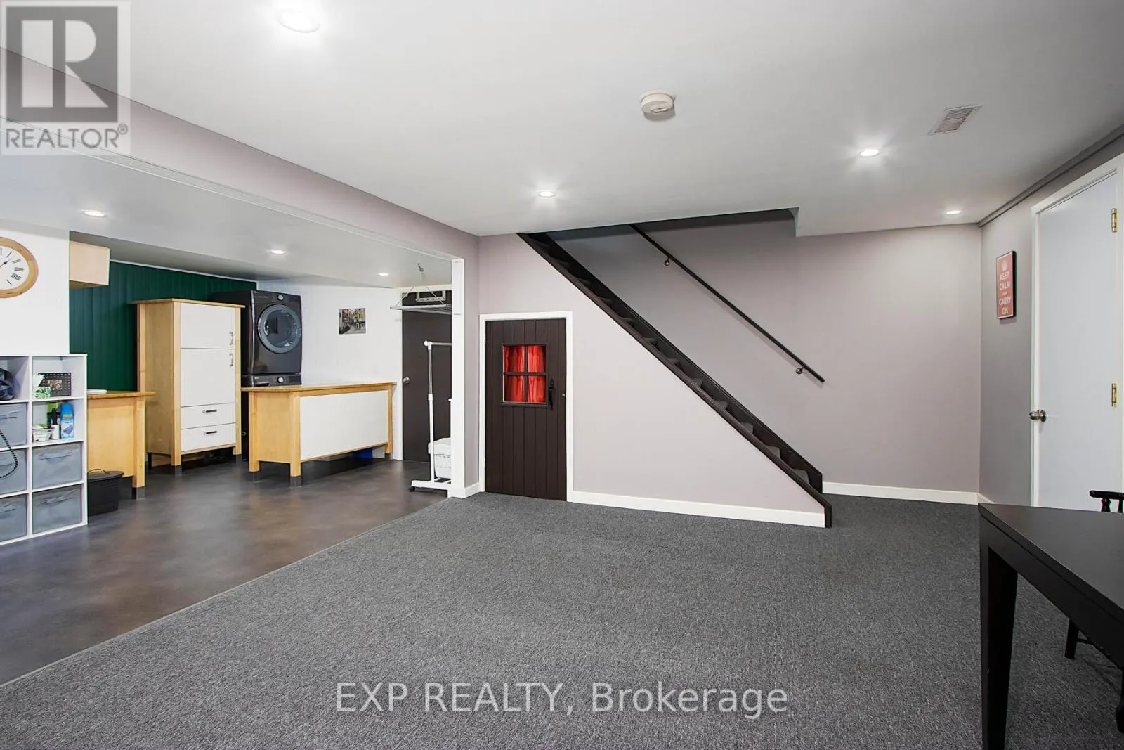 25 DEMEYERE AVENUE