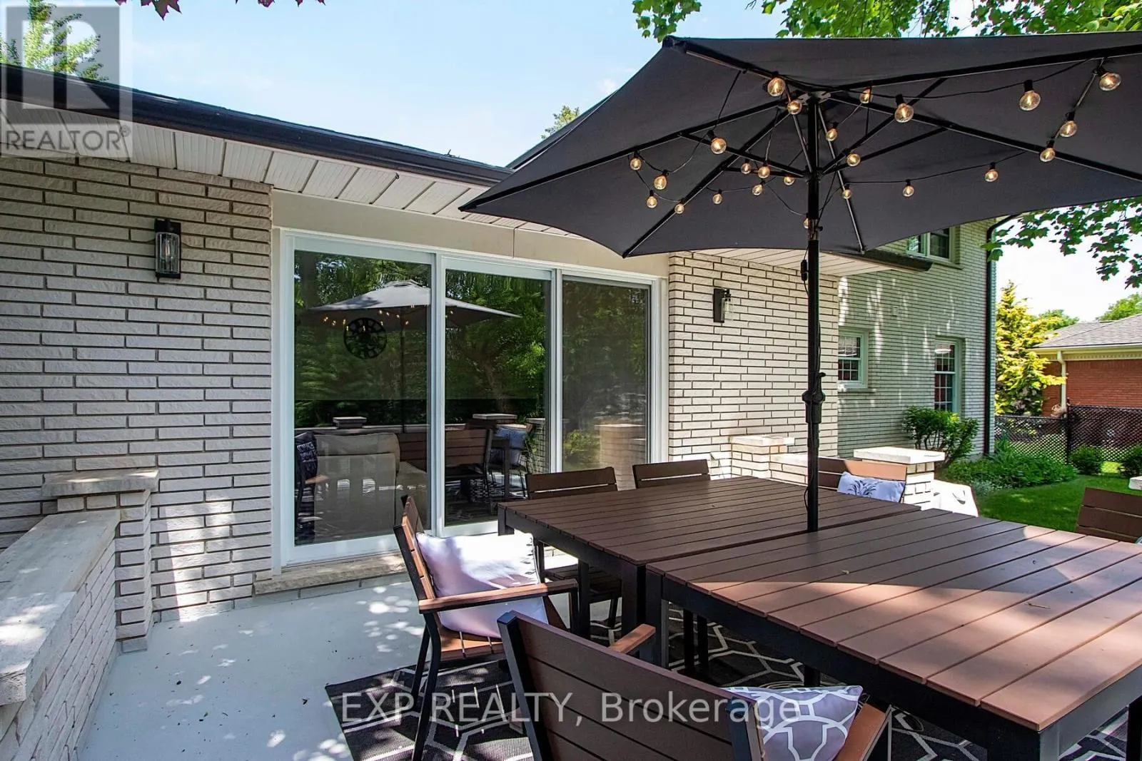 25 DEMEYERE AVENUE