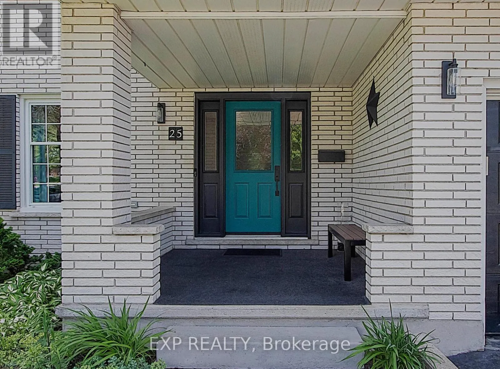 25 DEMEYERE AVENUE