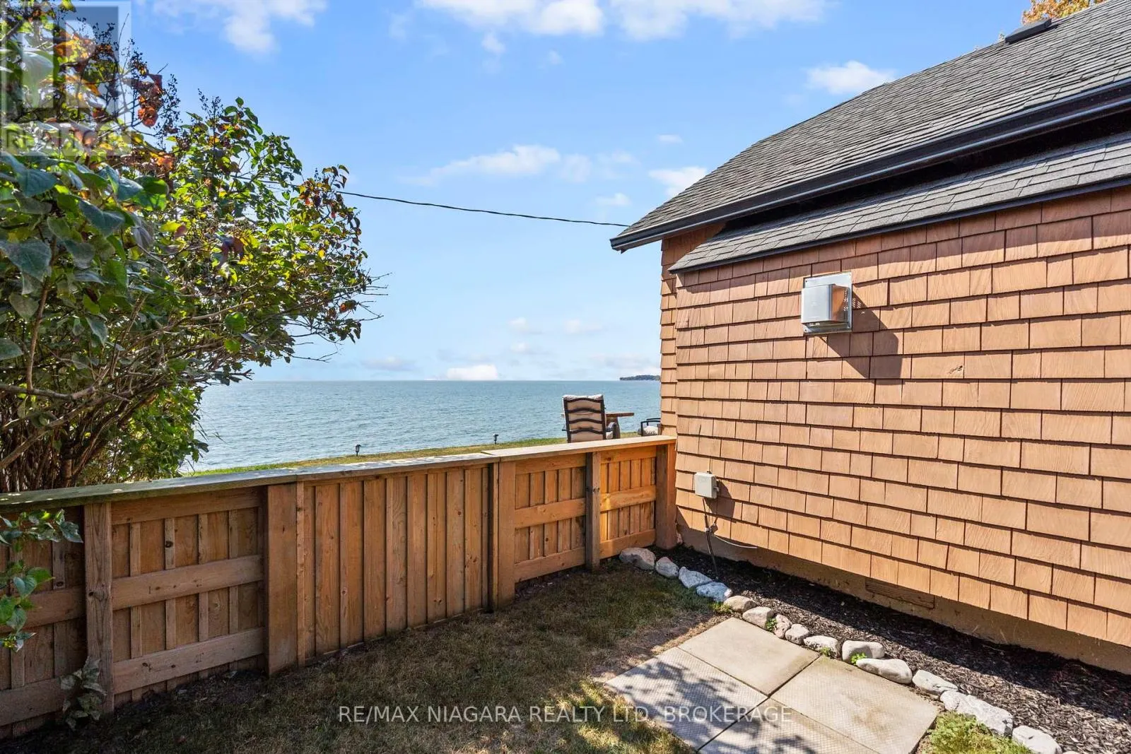 10959 LAKESHORE ROAD