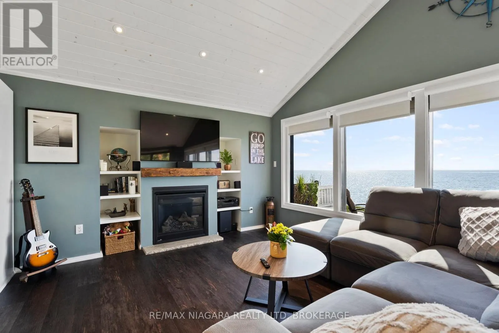 10959 LAKESHORE ROAD