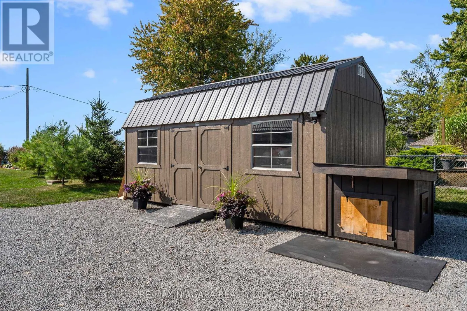 10959 LAKESHORE ROAD