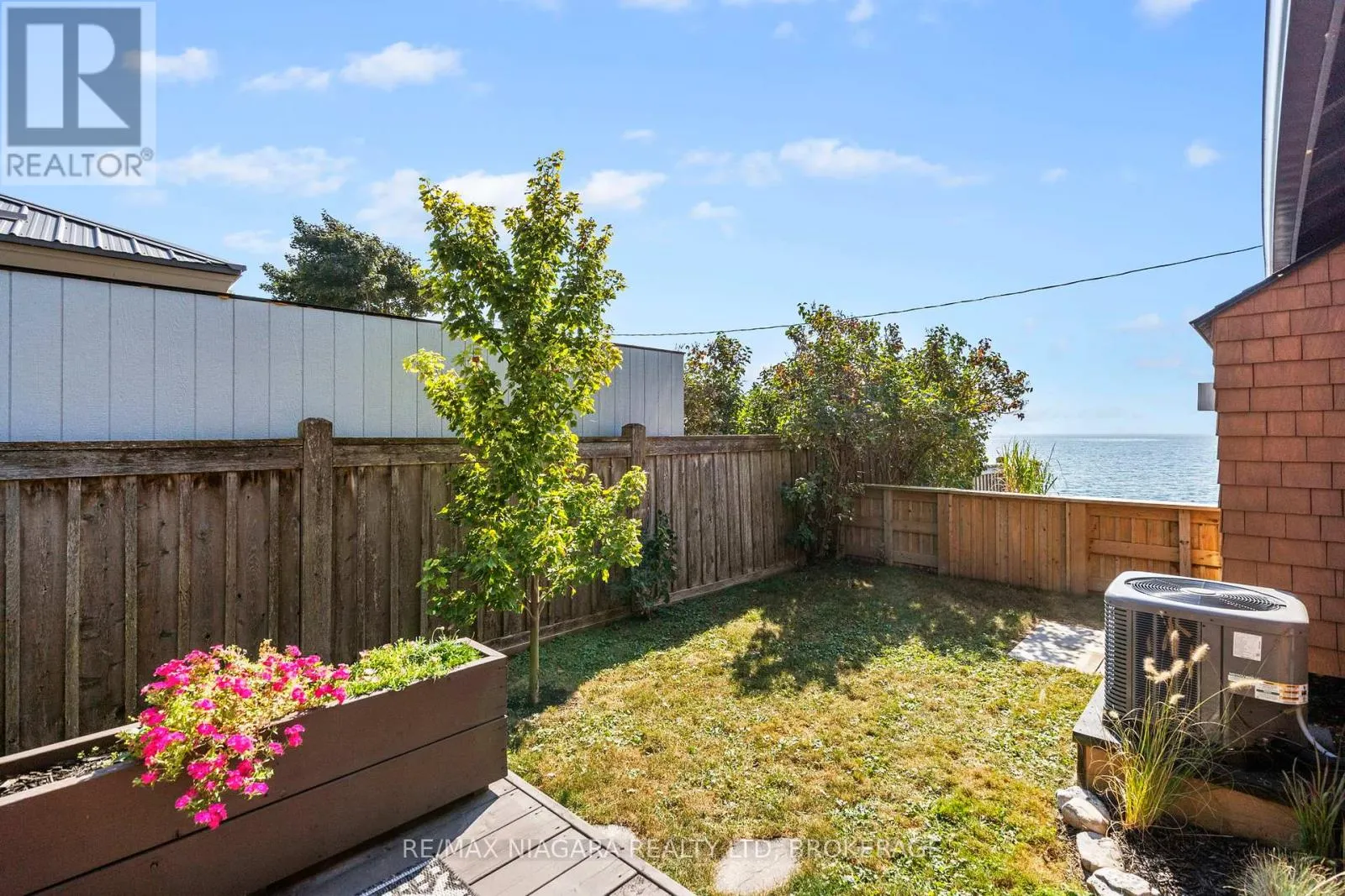 10959 LAKESHORE ROAD