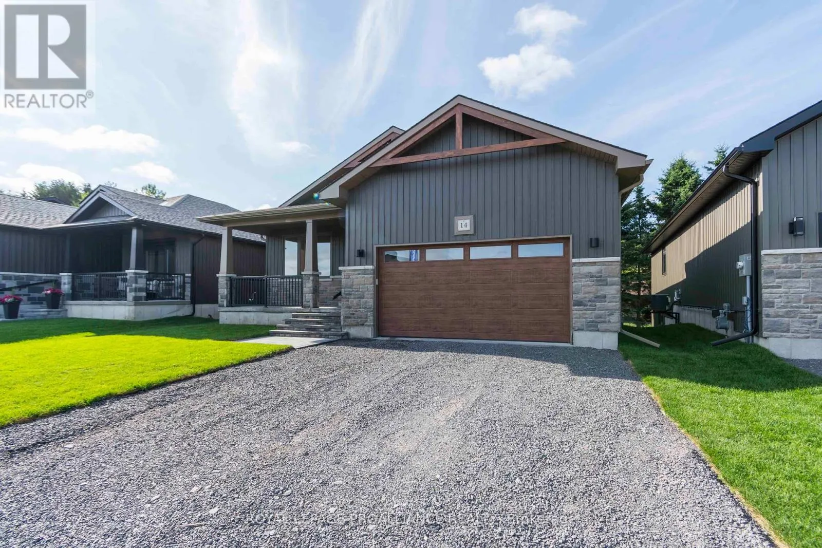 14 MACKENZIE JOHN CRESCENT