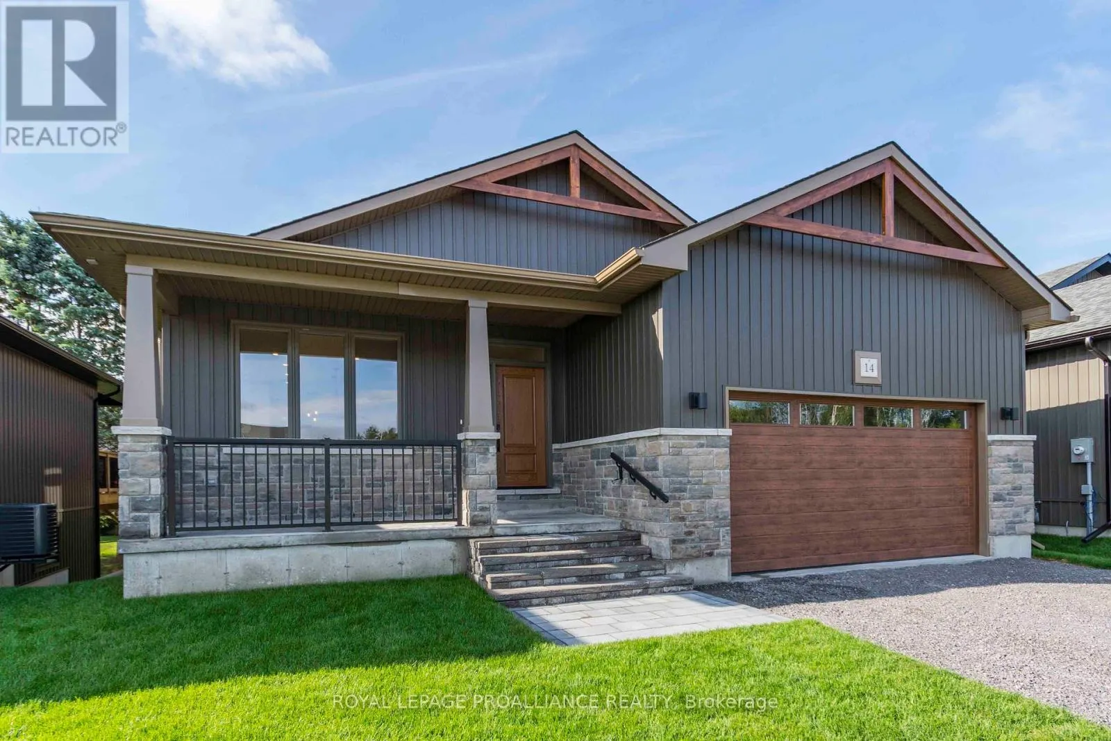14 MACKENZIE JOHN CRESCENT