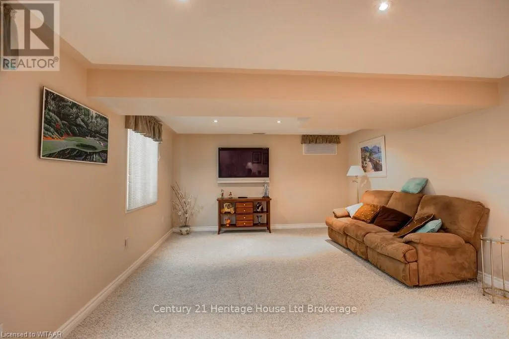 5 ARMSTRONG DRIVE