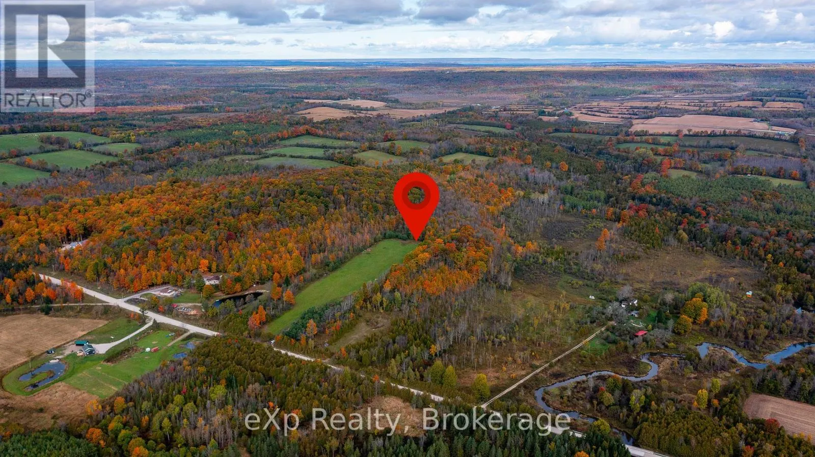 084482 6 SIDE ROAD