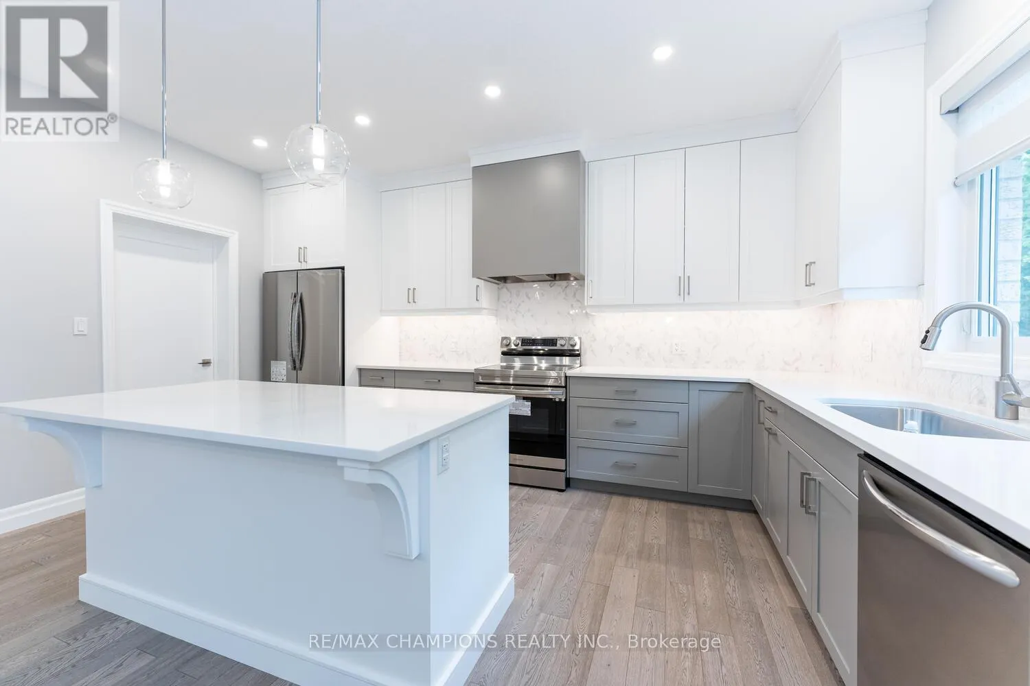 42 ACORN TRAIL